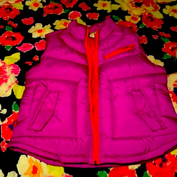 ARIZONA JEANS PUFFER VEST. - Picture 1 of 8
